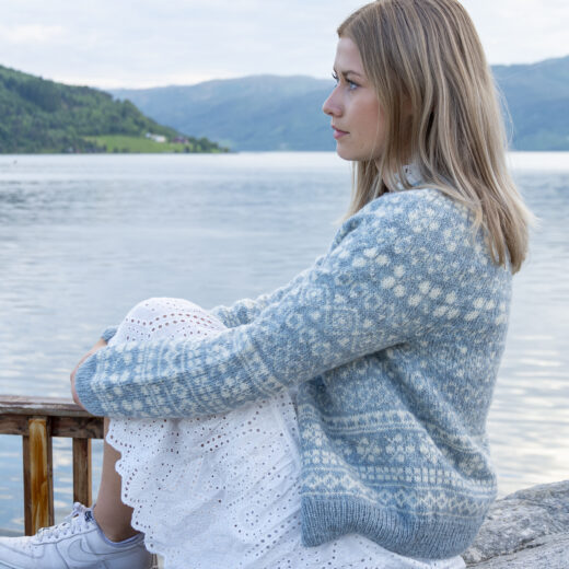 Lys blå jakke i finull. Lys blå Sommerlykke jakke.